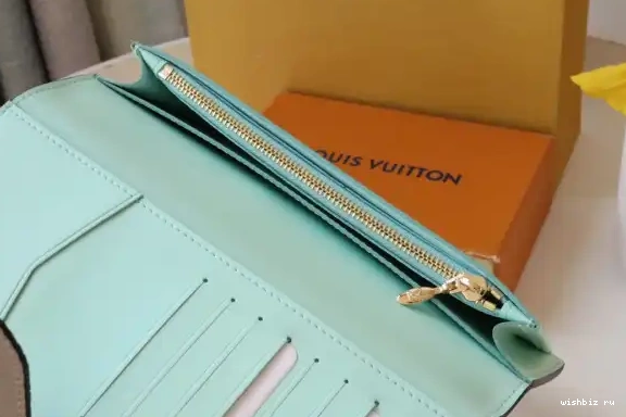 WIS LOUIS VERTICAL VUITTON WALLET 0603